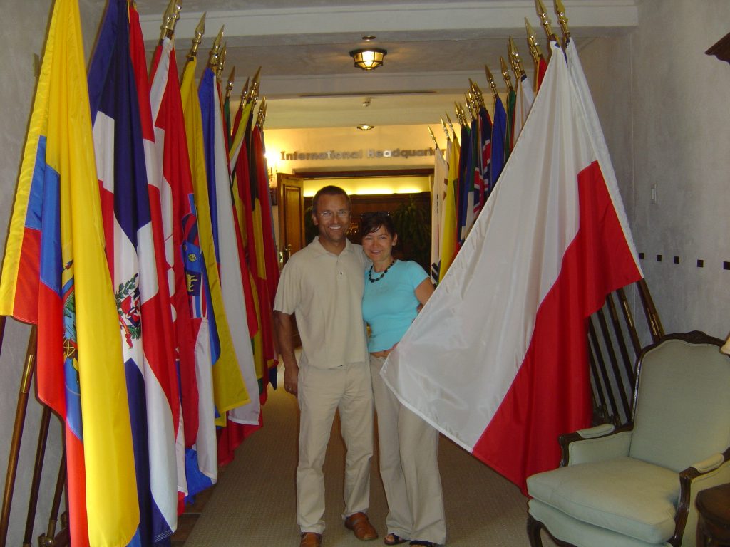 Działamy globalnie z setkami partnerów